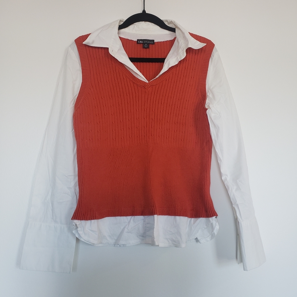 Vintage preppy sweater vest with button up